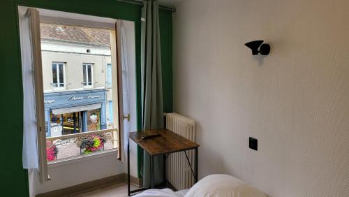 Souppes-sur-Loing Hotel | Auberge de La Vielle Halle