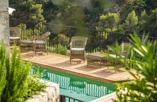 Tourrettes-sur-Loup Hotel | Auberge De Tourrettes