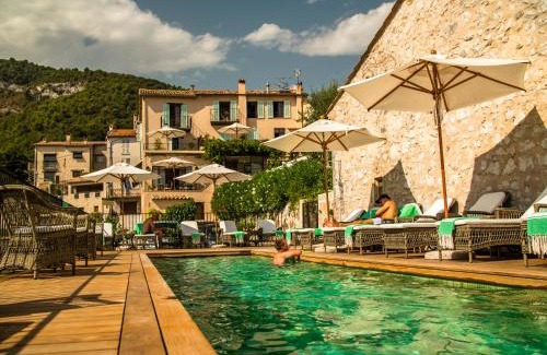 Tourrettes-sur-Loup Hotel | Auberge De Tourrettes