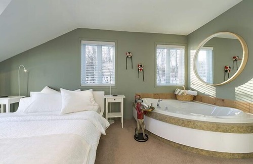 Cap-a-l'Aigle Cama Y Desayuno | Auberge des Eaux Vives