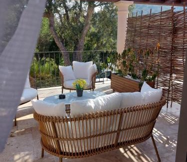 Bormes-Les-Mimosas Cama Y Desayuno | Auberge du Dom