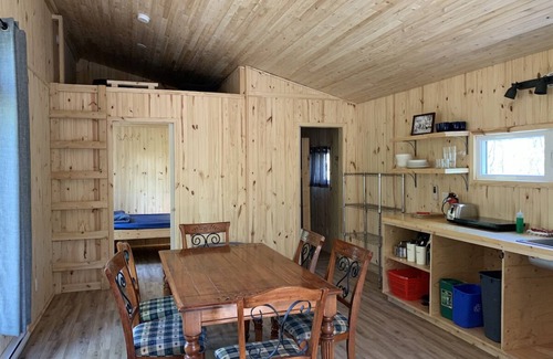 Gaspe Cabina | Auberge et Chalets Griffon Aventure