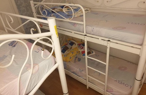 La Courneuve Hostal | Auberge KAMA