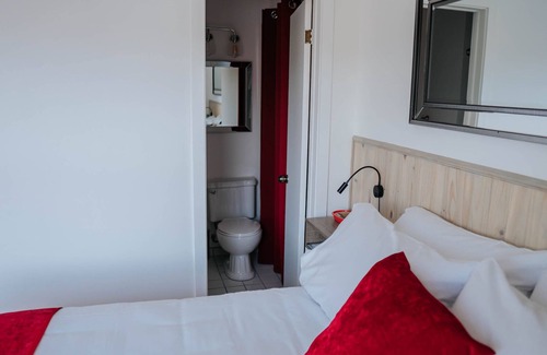 Saint-Hippolyte Cama Y Desayuno | Auberge Lac du Pin Rouge