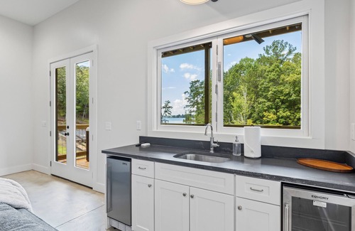 Dadeville Casa | Oak Road Oasis! Newly built Home with Hot Tub, Fire Pit, King Beds, Sleeps 12!