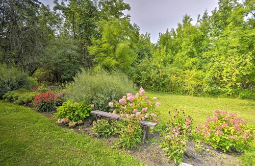 Auburn Cabaña | Auburn Vacation Rental Home Near Owasco Lake!