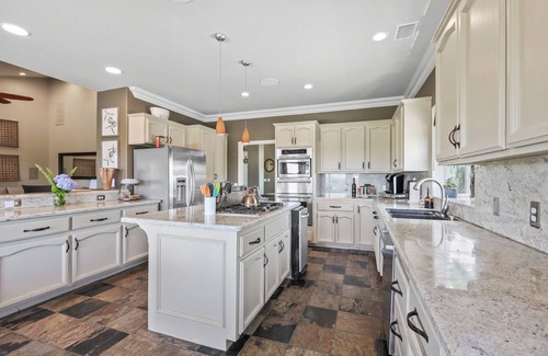 Newcastle Complejo | Auburn Wine & Beer Country Retreat Sleeps 12+w/Pool Hot Tub Sunset Views Pets