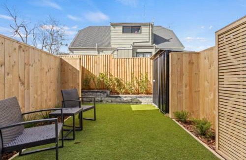Te Atatu Peninsula Casa | Auckland Peninsula Stunner