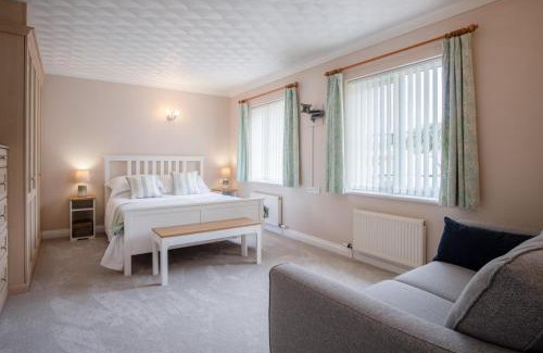 Manorbier Casa | Audreys - 3 Bed Holiday Home - Manorbier