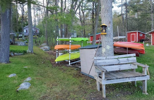 Keeseville Cabina | Retiro Adirondack Classic ubicado en las orillas del lago privado Augur