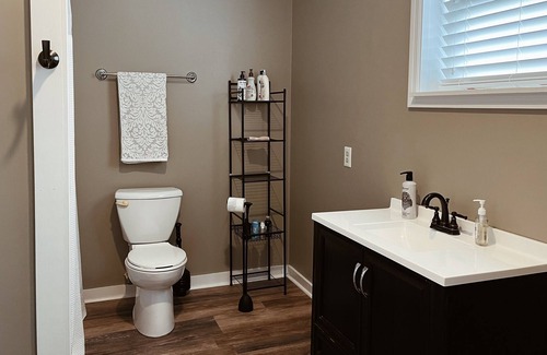 Gilbertsville Cabina | Cozy Lake Cabin!
