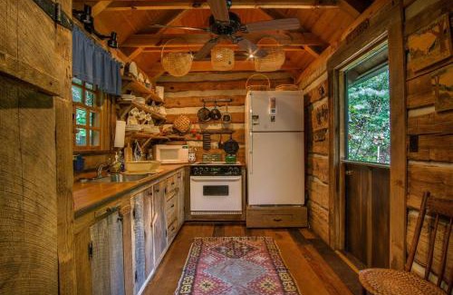 Pisgah Forest Casa | Aunt Babbies Cabin
