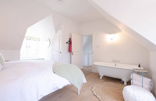 Warninglid Cabaña | Aunt's House - sleeps 10 guests in 5 bedrooms