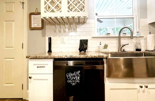 Ocean Springs Cabaña | Aunt Sandy's Place- Peaceful, Tranquil, Relaxing