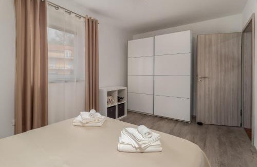 Sarsoni Apartamento | Aura Apartment
