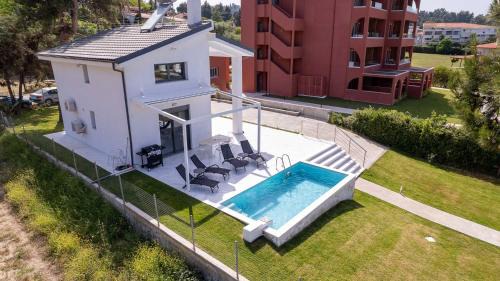 Kriopigi Casa | Aura Beachfront Private Pool Villa
