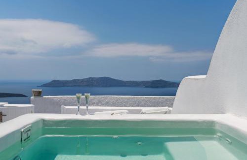 Fira Casa | Aura Suites