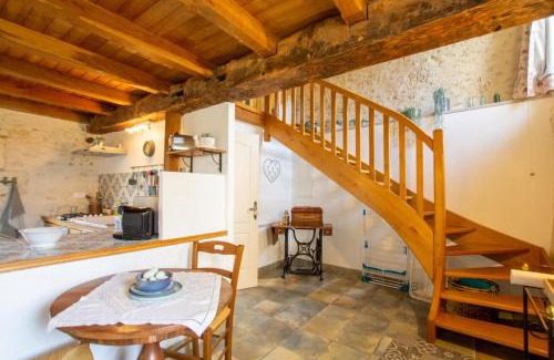 Bertric-Buree Casa | Auralite - le triangle d'emeraude