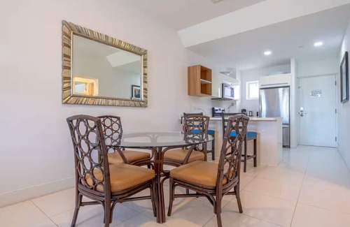 Jaburibari Apartamento | Aurba Sun and Sand: 2-bedroom apartment in welcoming Noord with WiFi, AC, Gym