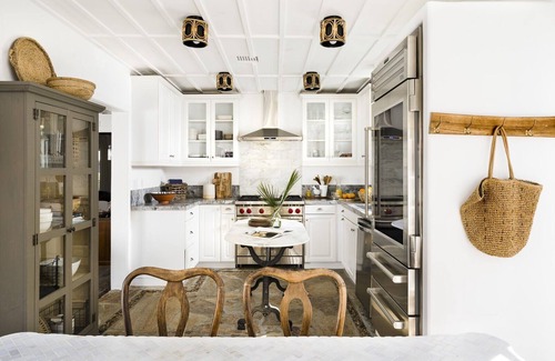 Palm Springs Casa | Auric House by Korakia Pool, Spa, Chic Design Access to Hotel Amenities
