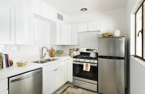 Palm Springs Casa | Auric House by Korakia Pool, Spa, Chic Design Access to Hotel Amenities