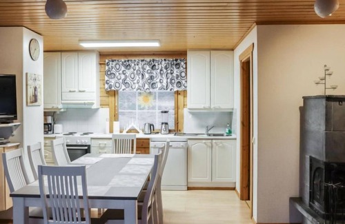Kehys-Kainuu Casa | Aurinkoalppi 10a paritalo by Interhome