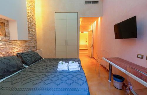 Santa Maria Novella Casa | Aurora Garden Lodging - Rooms & Apartment