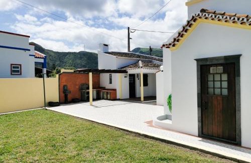 Ponta Delgada Casa | Aurora House