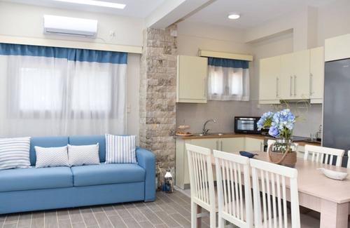 Messini Villa | Aurora Luxury Retreat - Beachfront & Private Pool