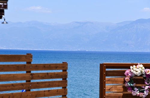 Messini Villa | Aurora Luxury Retreat - Beachfront & Private Pool