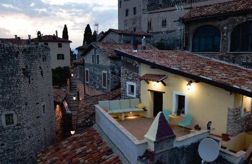 Sermoneta Apartamento | Aurora Medieval House