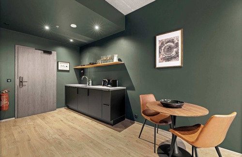 Reykjavik Apartamento | Aurora Nooks - Superior Studio for 2 - free parking