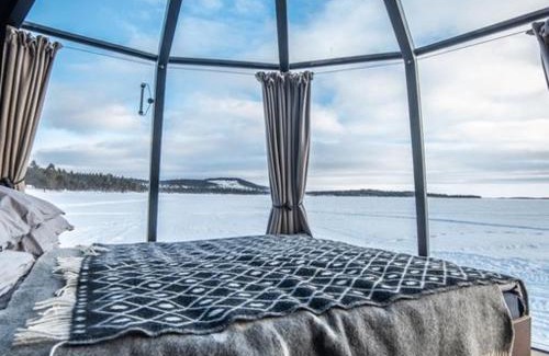 Jukkasjarvi Casa | Aurora River Camp Glass igloos & cabins