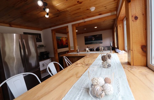 Coudersport Cabina | Aurora - Secluded Stargazing Hideaway Hot Tub!!