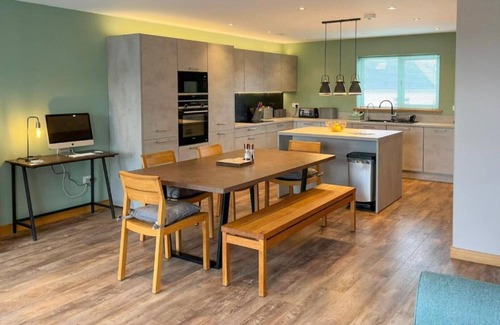 Saint Ola Casa | Aurora - Self Catering, Kirkwall, Quiet Location With Luxury Hot Tub