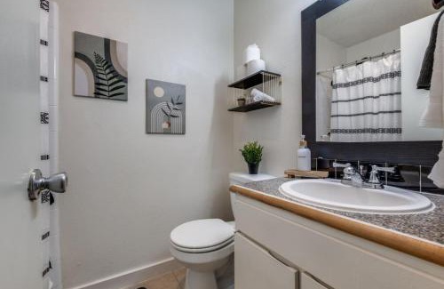 North University Apartamento | Austin Central 10 Min to Downtown