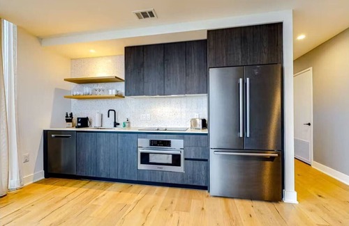 East Cesar Chavez Condominio | Austin Downtown Condo - 1BR Lakeview 23rd-floor