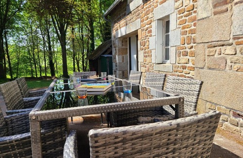 Saint-Laurent-de-Terregatte Cabaña | Casa auténtica en plena naturaleza cerca del Mont-Saint-Michel, para 6 personas