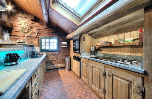 Les Contamines-Montjoie Chalet De Esquí | Auténtico y cálido chalet con piscina y jacuzzi, mucho encanto.