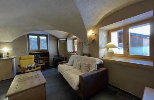 Saint-Martin-de-Belleville Apartamento | Authentique appartement vouté rénové à St Martin, 2 chambres, 4 pers, proche pistes - FR-1-452-57