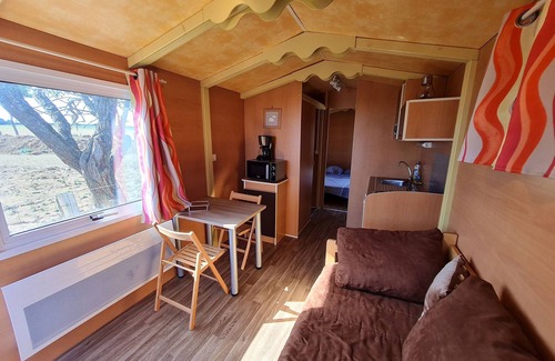 Burthecourt-aux-Chenes Cabaña | Caravana bohemia en la naturaleza al sur de Nancy