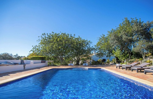 Quinta das Raposeiras Villa | Auténtica quinta con piscina en grandes terrenos.