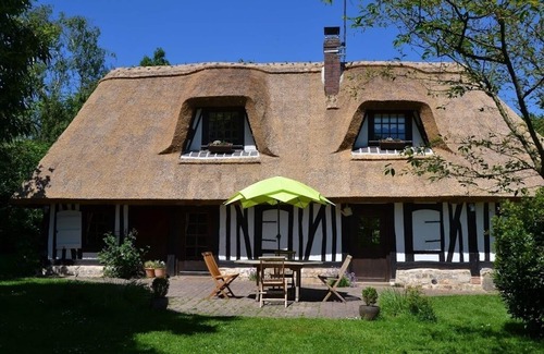 La Haye-Aubree Casa | Auténtica casa de campo con techo de paja en jardín cerrado, equipado para bebés, entre Honfleur y Rouen