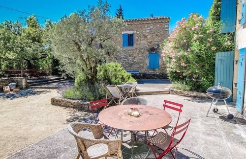 Montsegur-sur-Lauzon Casa | Authentic farmhouse in Montségur-sur-Lauzon, Drôme, pool, pets allowed (2).
