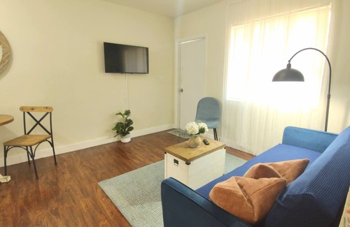 East Little Havana Apartamento | Authentic Little Havana 1BR Apartment with Parking Near Miami's Top Attractions