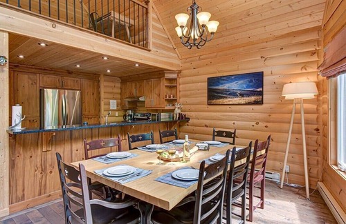 Amherst Apartamento | Authentic Log Cabin - Billard, Spa - Le Scandinave