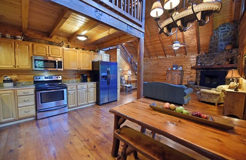 Ellijay Cabina | Fish Creel Lodge - Montañas N GA - Trofeo Trout Stream - Ellijay - 3 acres