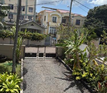 Pointe aux Biches Apartamento | Authentic Mauritian Guest House Trou aux biches