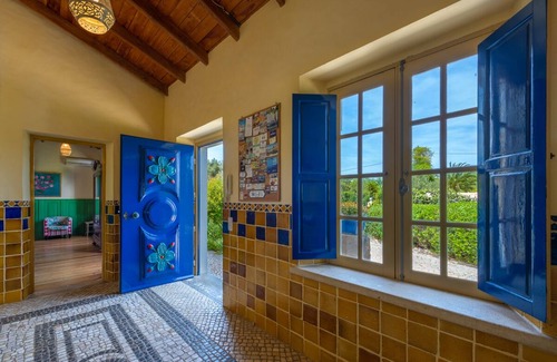Moncarapacho e Fuseta Villa | Auténtica villa portuguesa, impresionante jardín tropical y gran piscina.