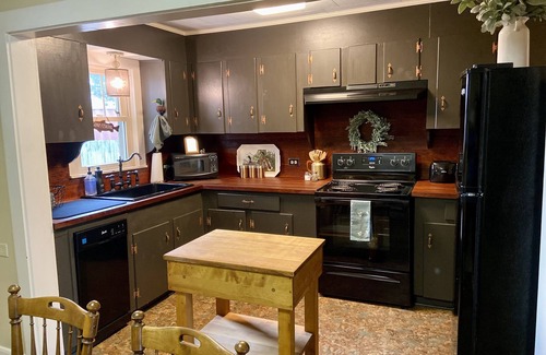 Samburg Casa | Authentic Reelfoot Retreat!